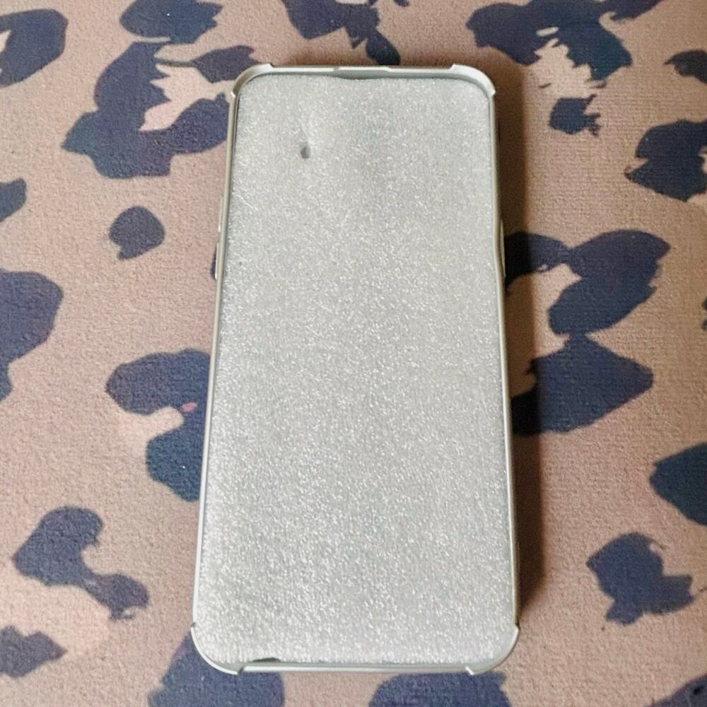 NWT Silver Metallic iPhone 14 Plus Case Textured Slim Minimal Cover - Picture 6 of 9